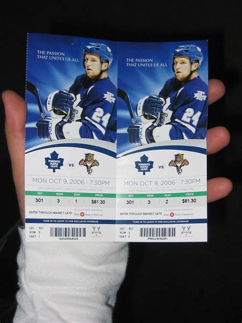 maple leafs game tickets price